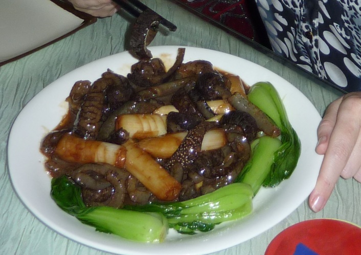  трепанг жаренный с луком-пореем.jpg